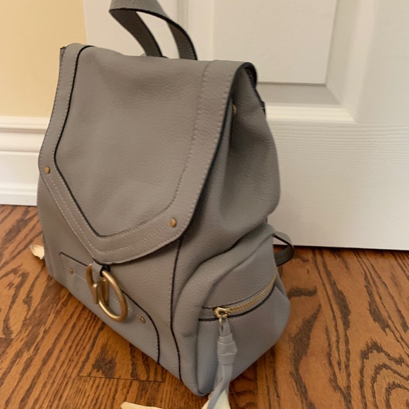 ZARA Italy 🇮🇹 Backpack Gray Fax leather - Picture 4 of 8